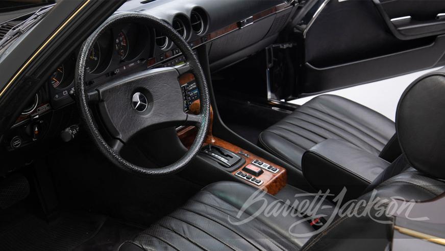 Уникальный Mercedes-Benz SL пустят с молотка