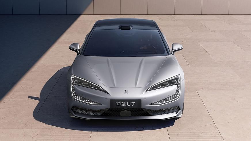 В Китае открыли приём предзаказов на 1306-сильный суперседан BYD