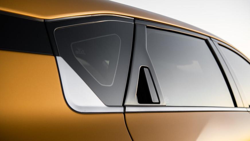 Kia K4 стал просторным хетчбэком