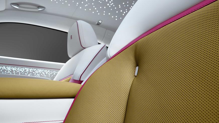 Rolls-Royce показала свой первый электромобиль