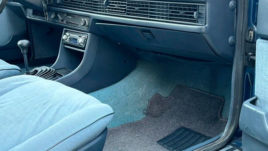 За 45-летний Audi 100 просят 5 млн тенге на Kolesa.kz