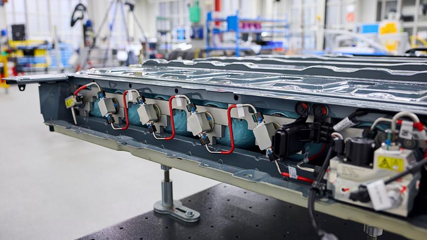 BMW показала прототип водородного iX5