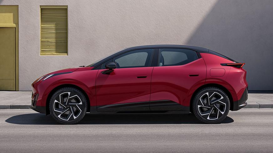Lynk & Co топтамасына 02 кроссовері қосылды