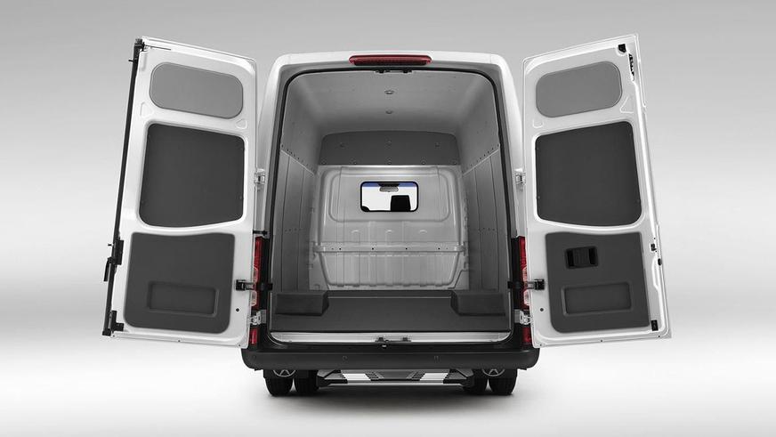 Казахстанский JAC Sunray намерены продавать в России