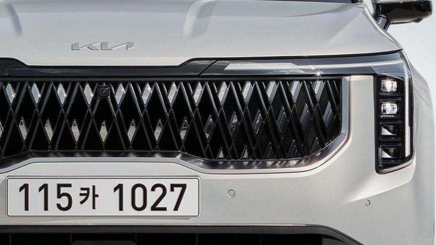 Обновлённый Kia Carnival. Подробности