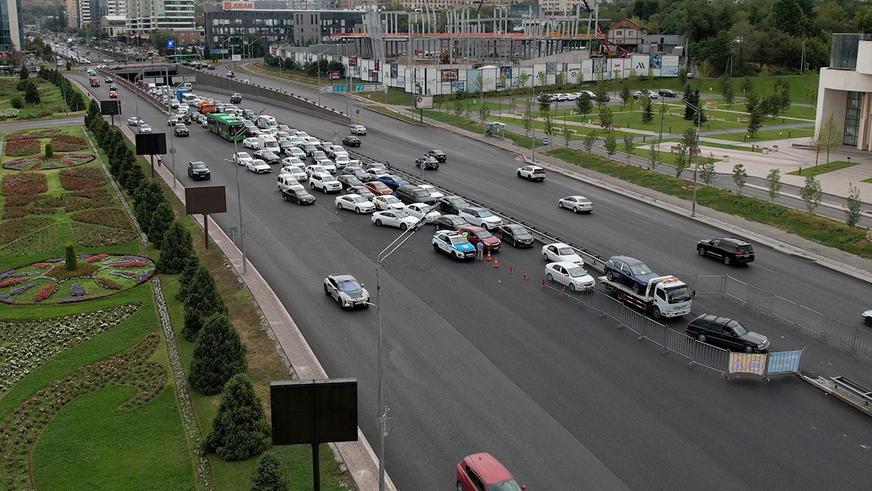 Новый полимерный асфальт на проспектах Алматы: каков он?
