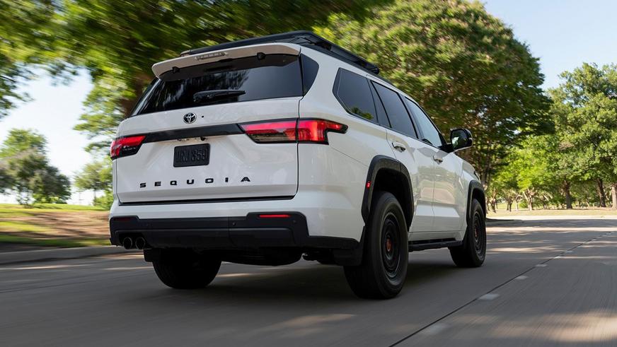 Названы цены на новую Toyota Sequoia
