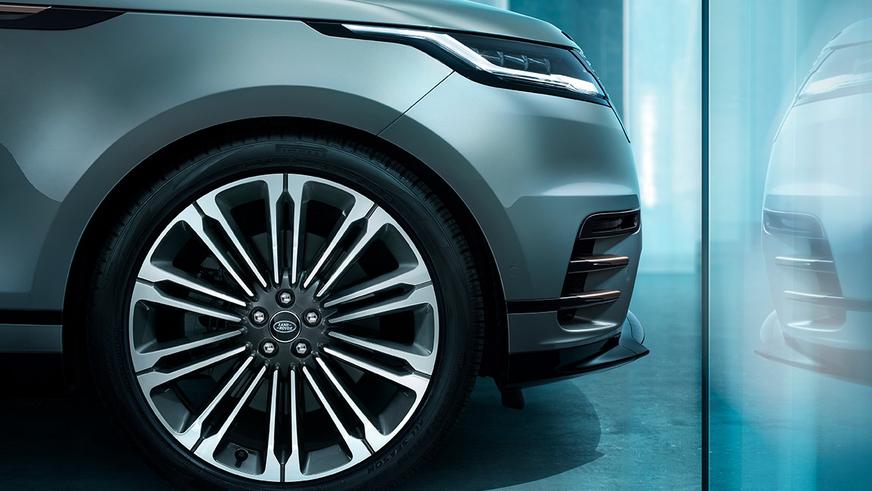 Обновлённый Range Rover Velar лишили кнопок в салоне