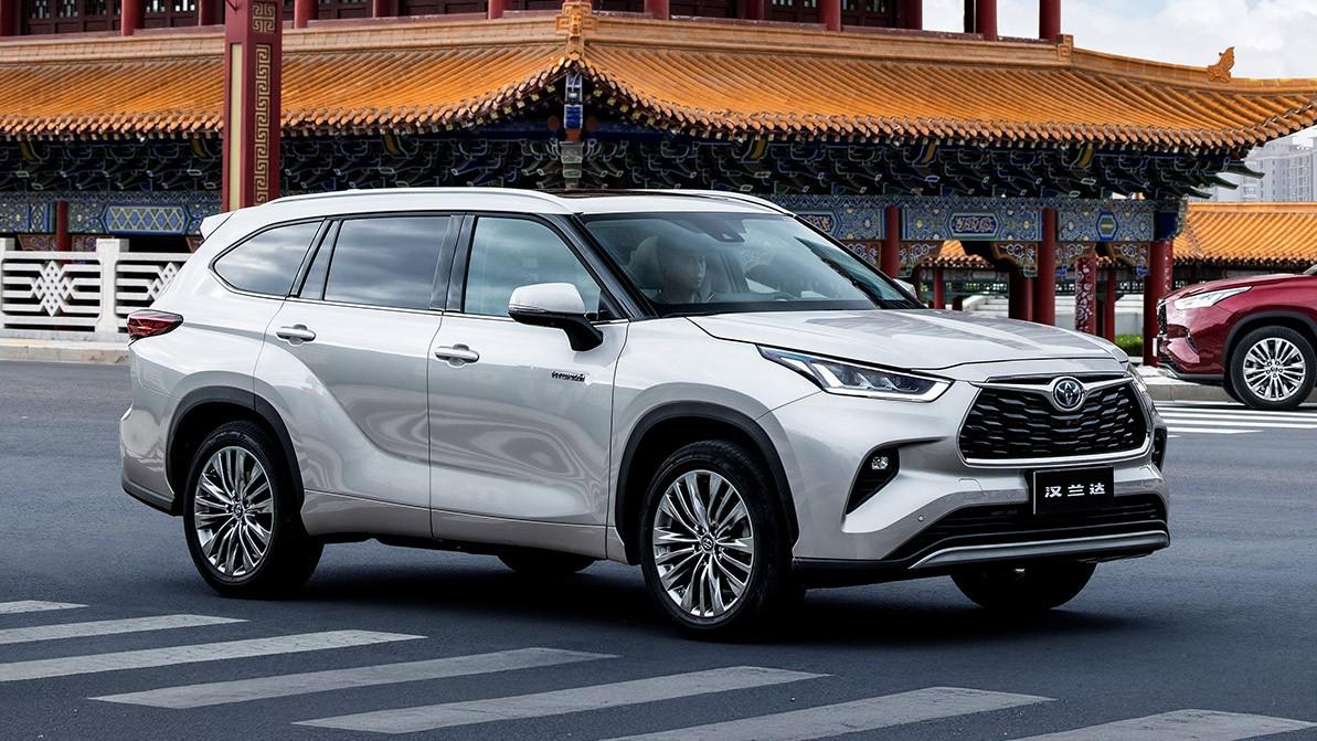 Toyota разработает новые Highlander и Sienna в Китае