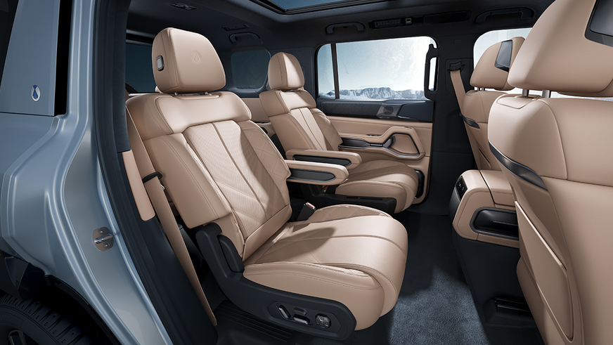 К продаже в Казахстане готовят Denza B8