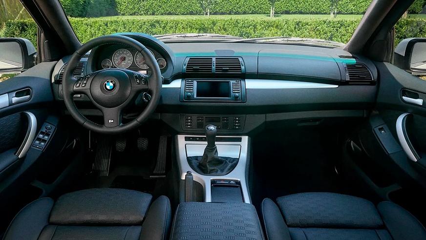 Первое поколение BMW X5 оснастили мотором V10 и механикой