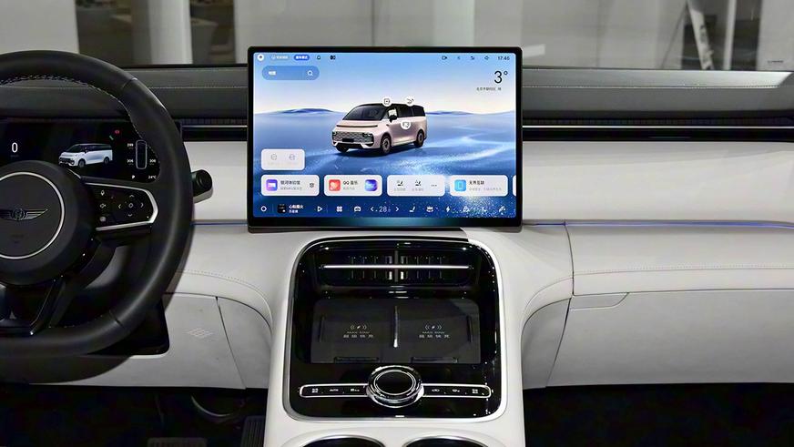 Geely открыла в КНР приём заказов на вэн V900