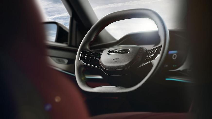 Представлен самый быстрый серийный Jeep. Это электрокар