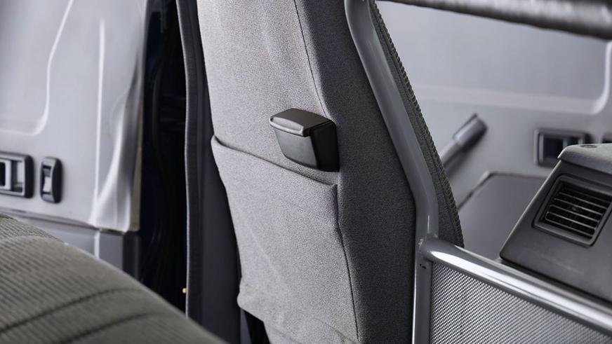 Редчайший Toyota Mega Cruiser не вызвал ажиотажа на аукционе