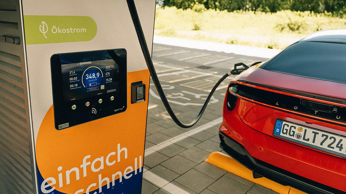 Производители бьются за рекорды скорости… зарядки