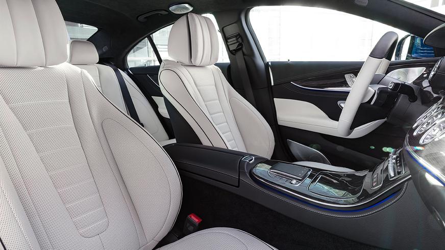 Mercedes-Benz CLS обновили второй раз за год