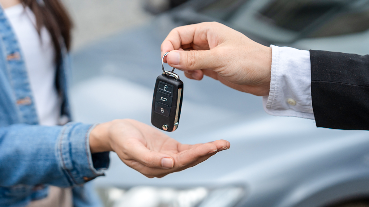 Как и по каким ставкам платить налог за авто, проданные в 2026 году