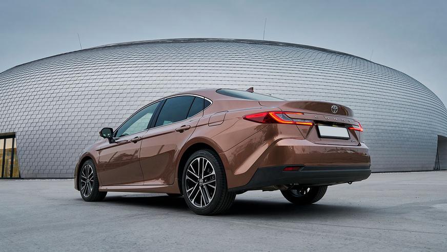 Официальная Toyota Camry 80 в Казахстане: сколько стоит?