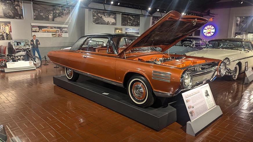 Chrysler Turbine Car снова на дорогах