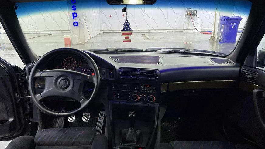 Редкие полноприводные низколёты на Kolesa.kz