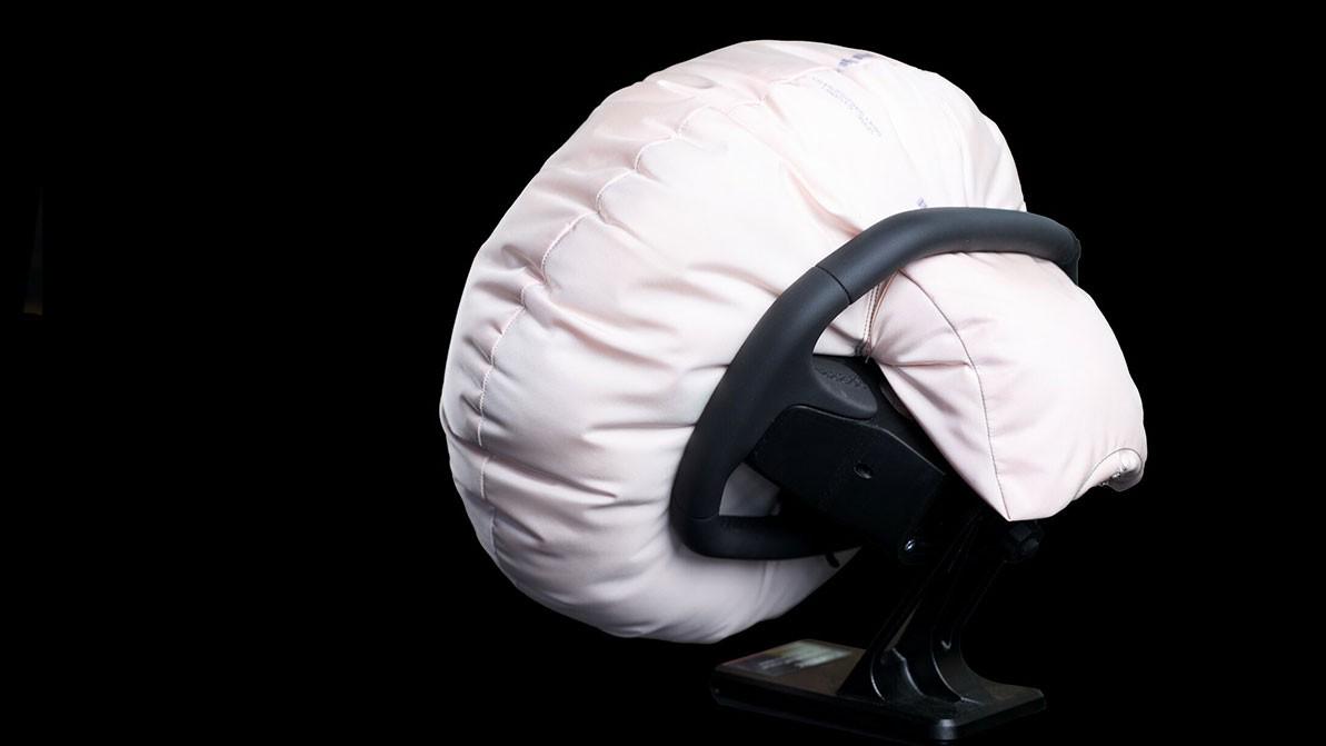 Подушку безопасности в руле могут убрать ради нового дисплея