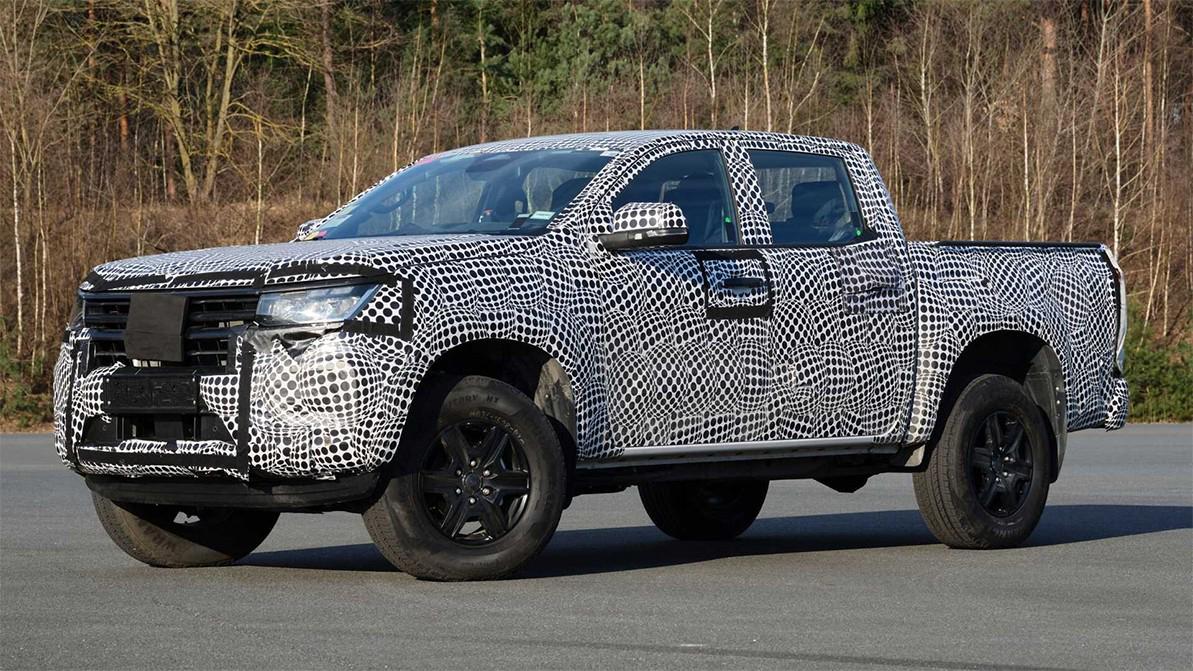 Новый Volkswagen Amarok показали в маскировке