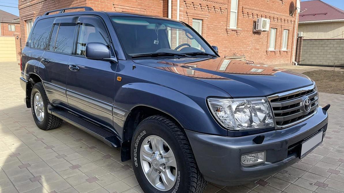 «Даже колодки заводские»: на Kolesa.kz выложили на продажу сохранившийся Land Cruiser 100