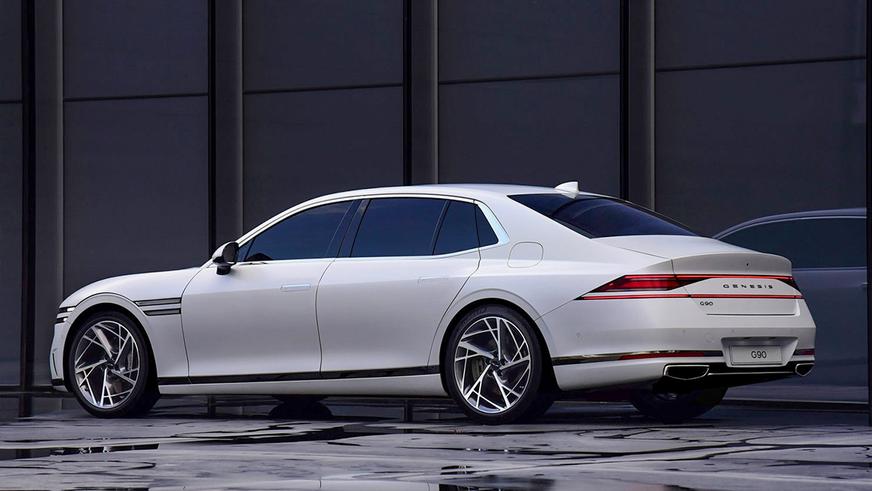Первые фото нового Genesis G90 появились в Сети