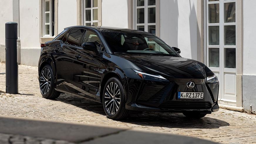Lexus привезёт в Казахстан электромобиль RZ