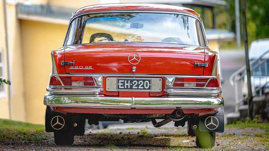 Раллийный Mercedes-Benz из 60-х пустят с молотка