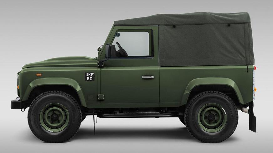 Классический Defender стилизуют под машину Уинстона Черчилля. Очень дорого