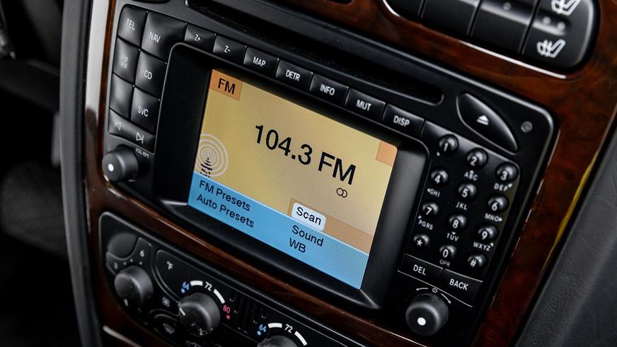 С молотка пустят новый гелик 2002 года выпуска