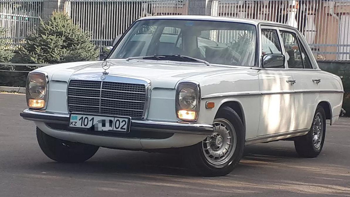 Почти 12 млн тенге просят за W114 1974 года выпуска