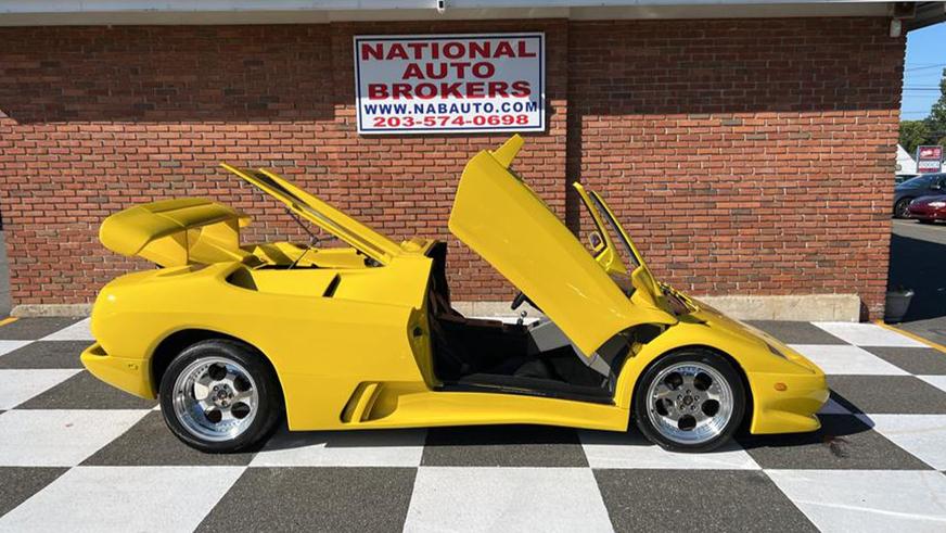 Старый Pontiac превратили в копию Lamborghini Diablo