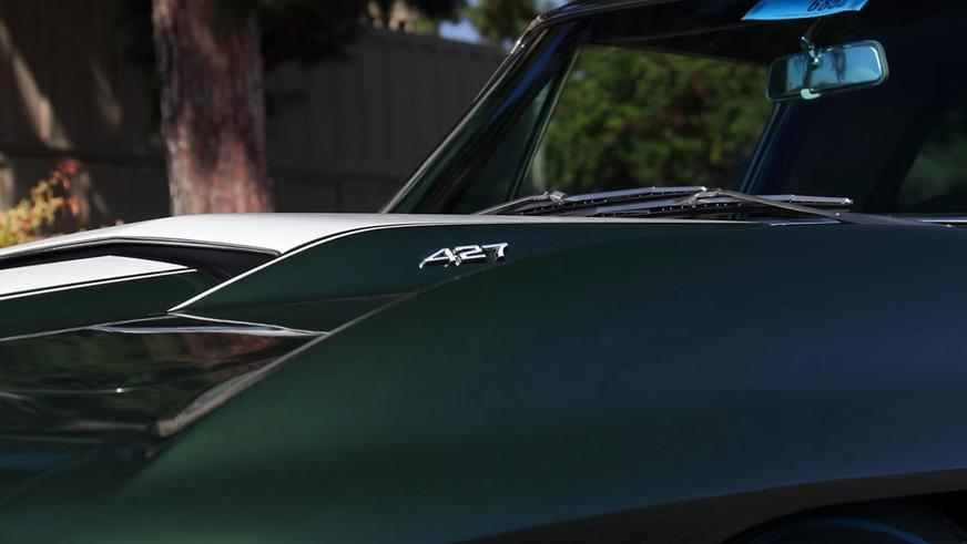 На торги выставят уникальный Corvette второго поколения