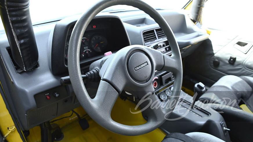Концепт GM на базе Suzuki Vitara с мотором от Camaro уйдёт с молотка