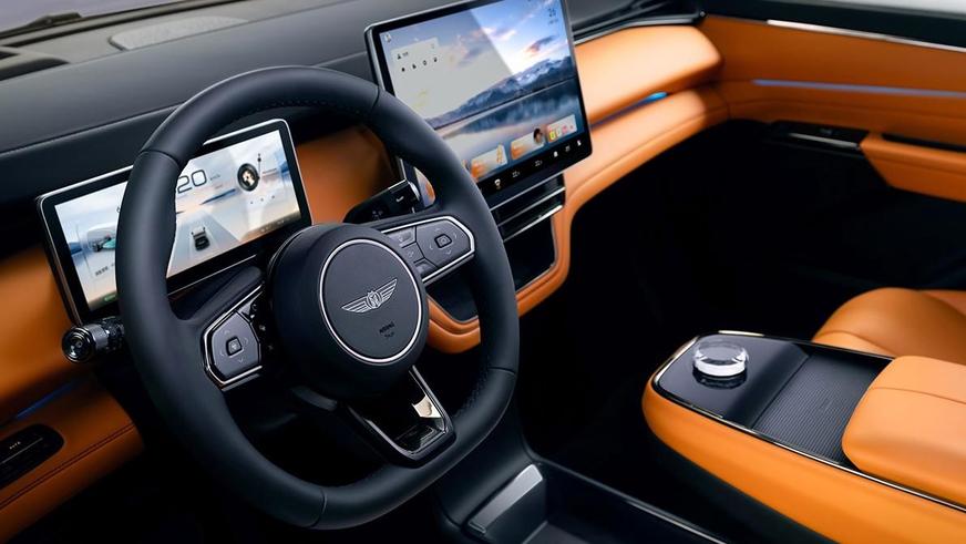 Geely выпустит новый гибридный минивэн