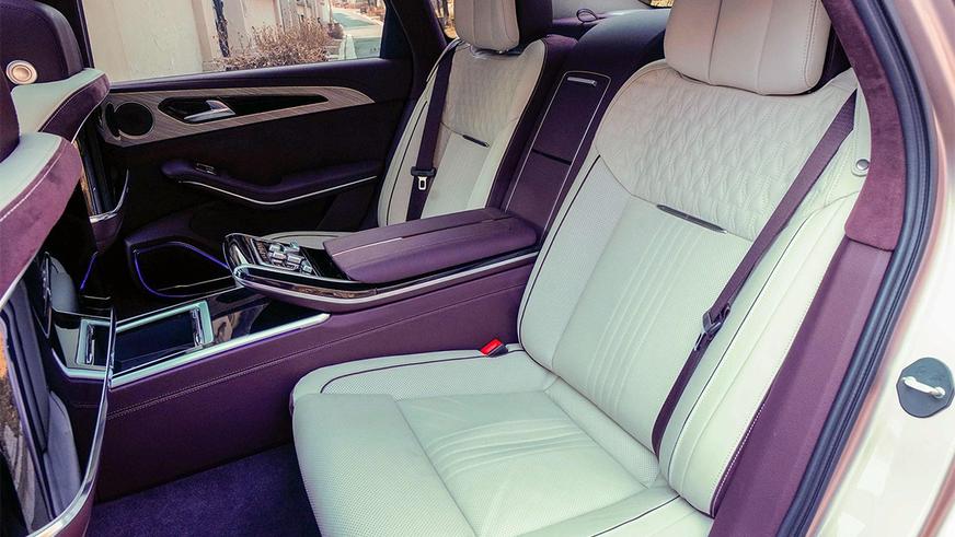 Hongqi H9 оказался на треть доступнее немецких конкурентов