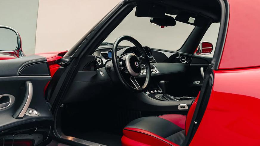 С молотка уйдёт очень редкий и практически новый Alpina Roadster V8