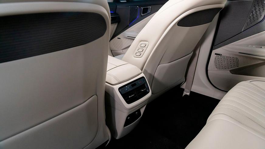 Kia обновила седан K8
