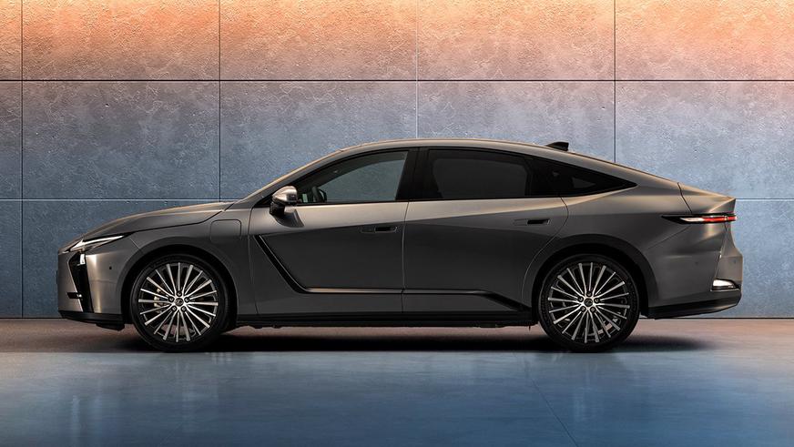 Новый Lexus ES для Европы. Фото и характеристики
