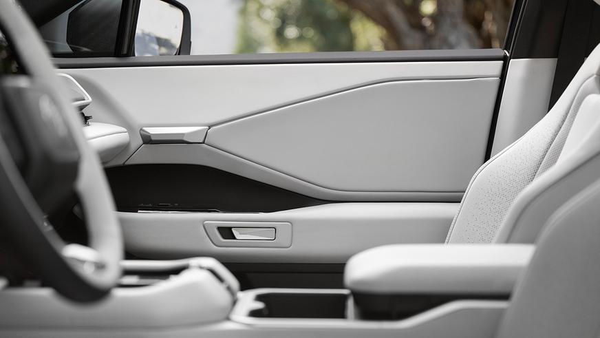 Toyota показала новый Highlander. Это электромобиль