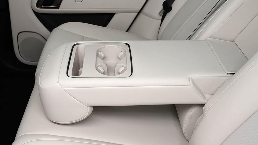Новый Li Auto L6 оценили в Китае в 17.4 млн тенге