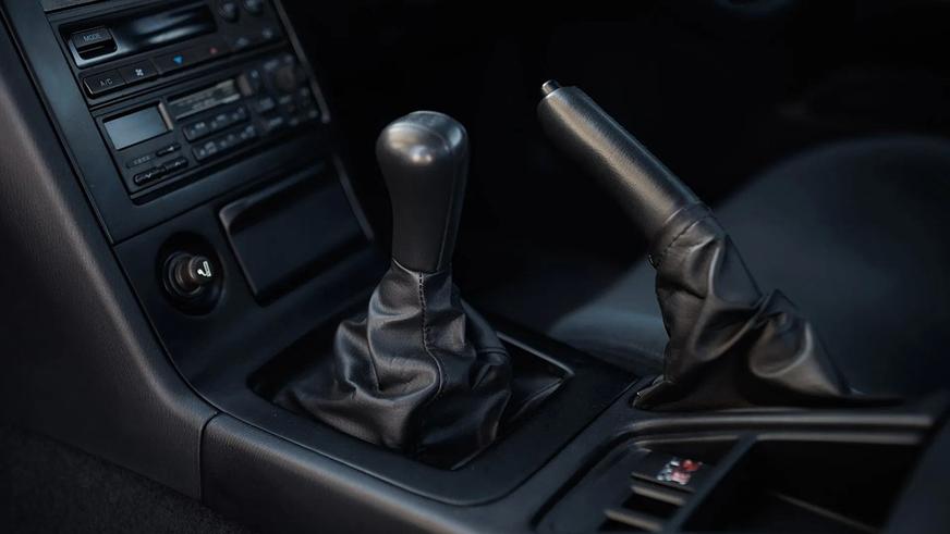 Практически новый Nissan Skyline GT-R продадут на аукционе