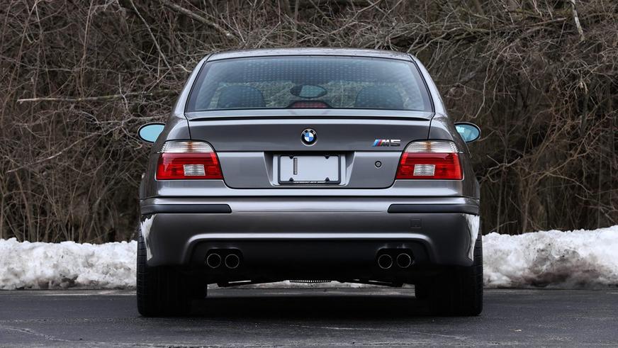За BMW M5 (E39) готовы отдать более 100 000 долларов