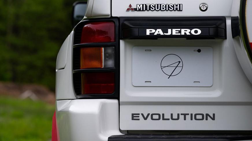 Редкий Mitsubishi Pajero Evolution выставили на продажу в США