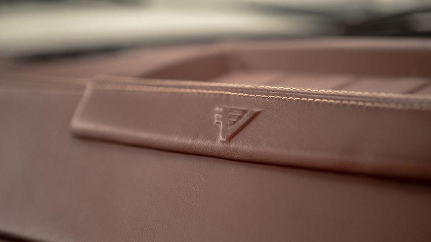 Старый Range Rover превратили в рестомод с мотором от Tesla