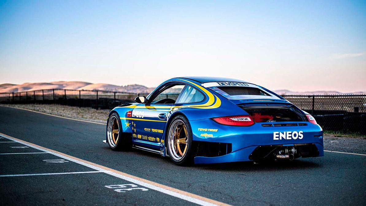 Subaru Impreza моторымен жүретін Porsche 911
