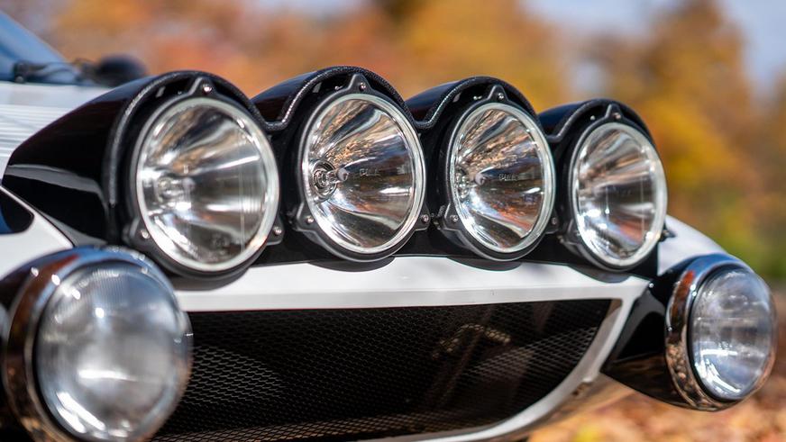 Качественную реплику культовой Lancia Stratos продают с аукциона