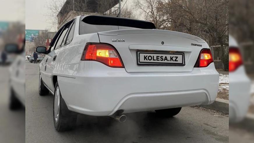 Какой возраст авто на Kolesa.kz самый популярный?